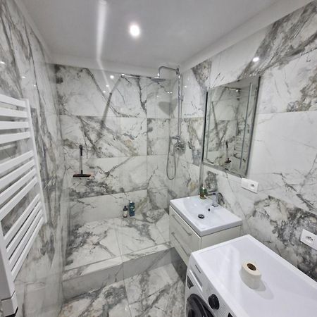 Peti Apartman Centrum Galanta Exteriér fotografie