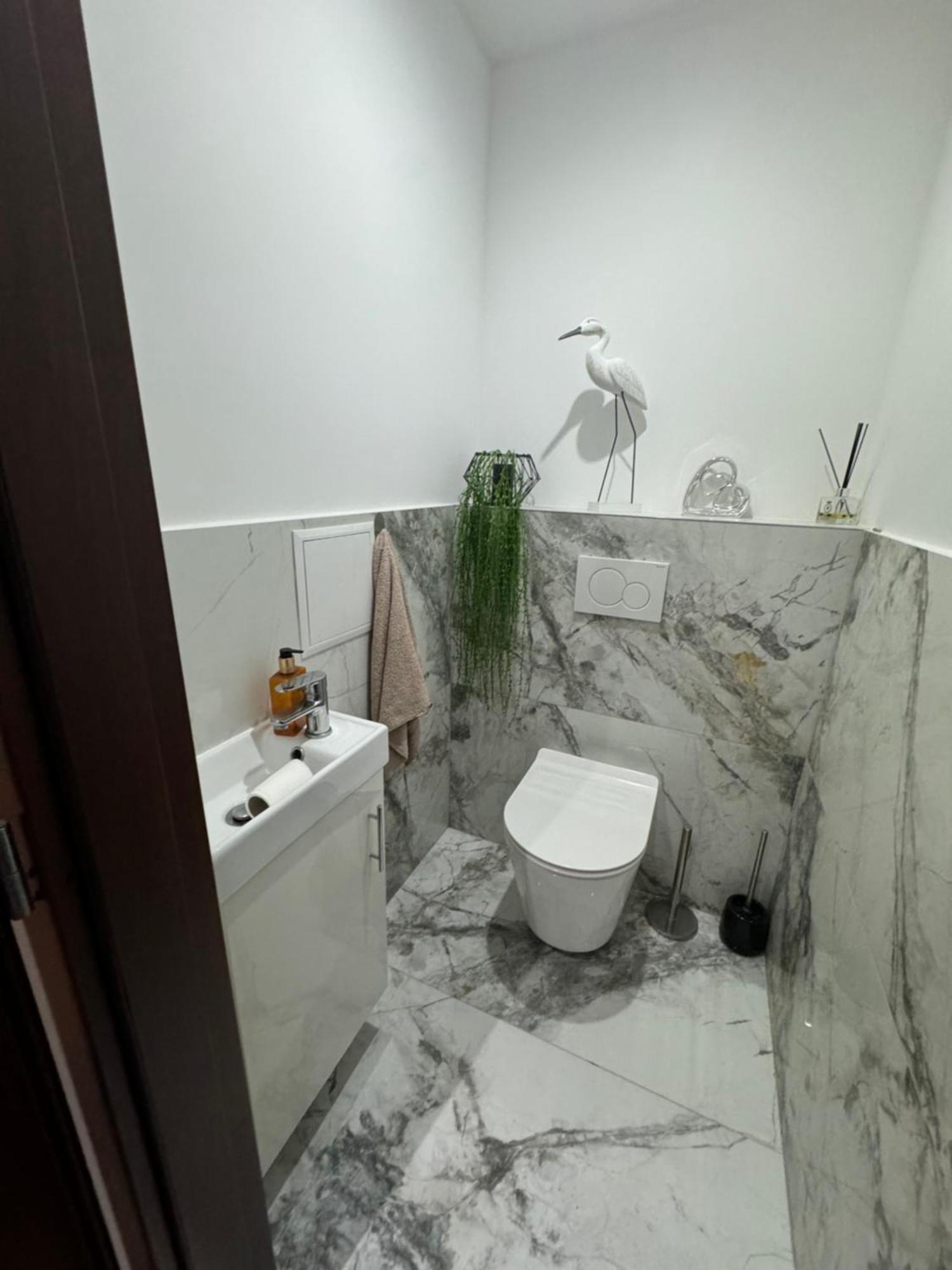 Peti Apartman Centrum Galanta Exteriér fotografie