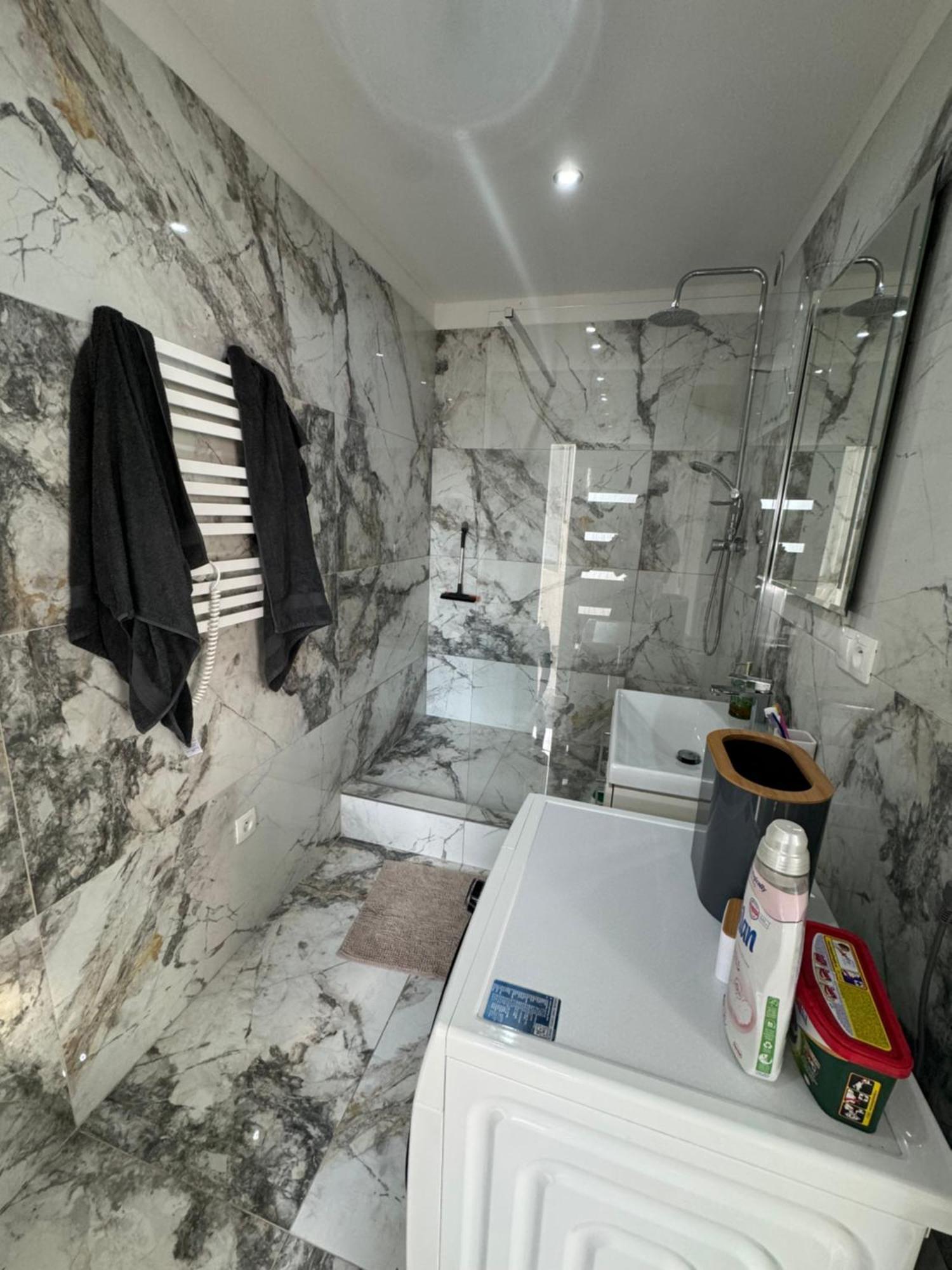 Peti Apartman Centrum Galanta Exteriér fotografie